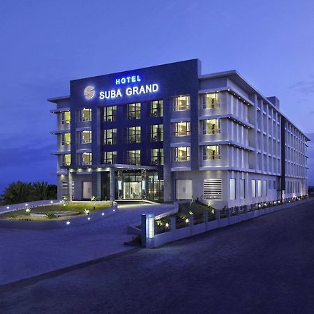 Hotel Suba Grand Dahej Bagian luar foto