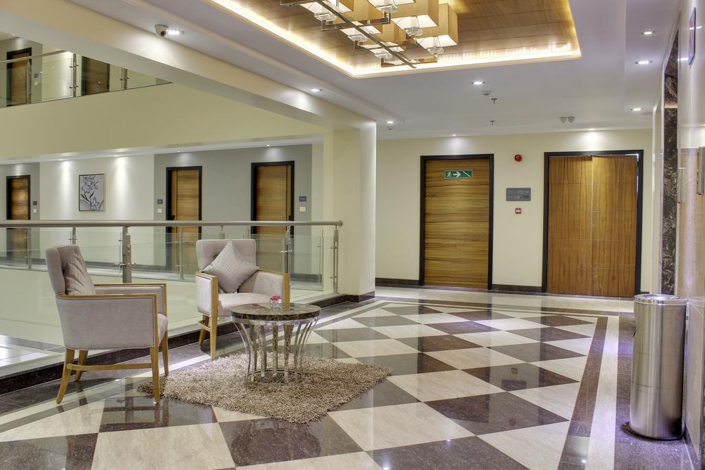 Hotel Suba Grand Dahej Bagian luar foto